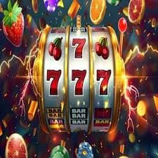 mmkjli ပရိုမိုးရှင်း VIP Cashback MMK ငွေကြေးဖြင့် Myanmar ကစားသမား Bonus ရယူနေသောပုံ